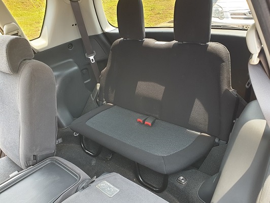 2005 Toyota Corolla Spacio Automatique avec 7 places a vendre ,Yaoundé ,Cameroun