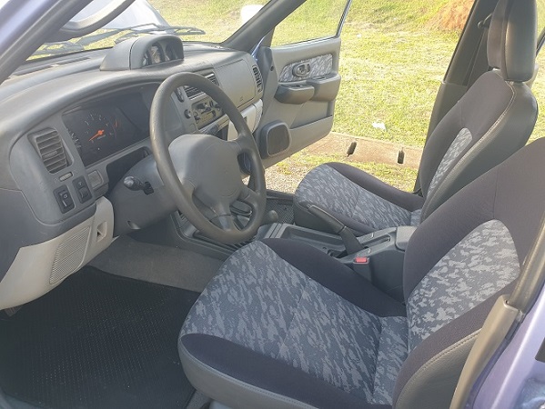 2001 Mitsubishi L200 Double Cabin 4WD a Vendre ,Yaoundé ,Cameroun