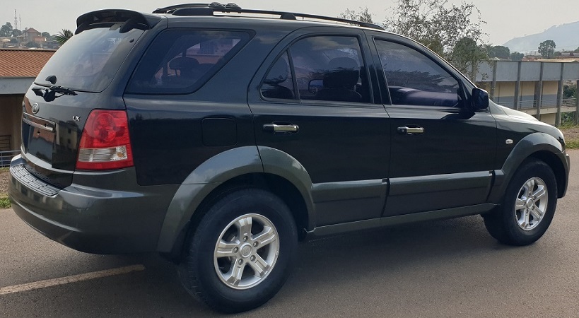 2007 Kia Sotento 4WD avec 7 Places à vendre à Yaoundé Cameroun 
