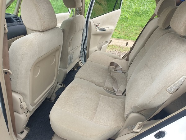 2005 Toyota Corolla Verso Spacio Automatique avec 7 Places à vendre à Yaoundé.  Cameroun