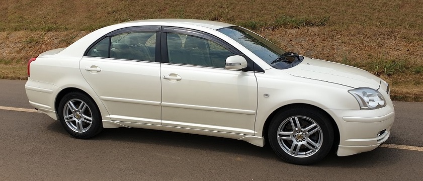 Acheter 2008 Toyota Avensis Automatique avec Chaises en Cuir ,Yaoundé ,Cameroun