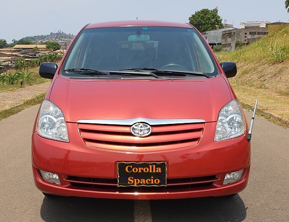 2005 Toyota Corolla Spacio Automatique avec 7 places a vendre ,Yaoundé ,Cameroun