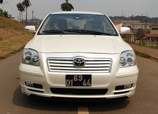 Acheter 2008 Toyota Avensis Automatique avec Chaises en Cuir ,Yaoundé ,Cameroun