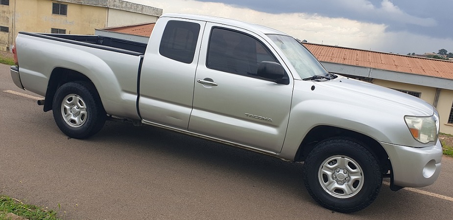 2006 Toyota TACOMA Automatique Moteur 4 Cylinder VVT-i Essence à vendre à Yaoundé .  Cameroun