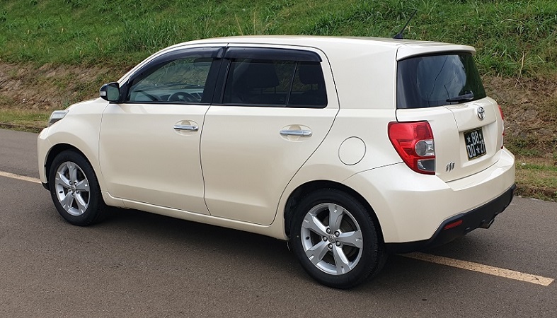 2010 Toyota ist Urban Cruiser Full Option à vendre à Yaoundé  Cameroun