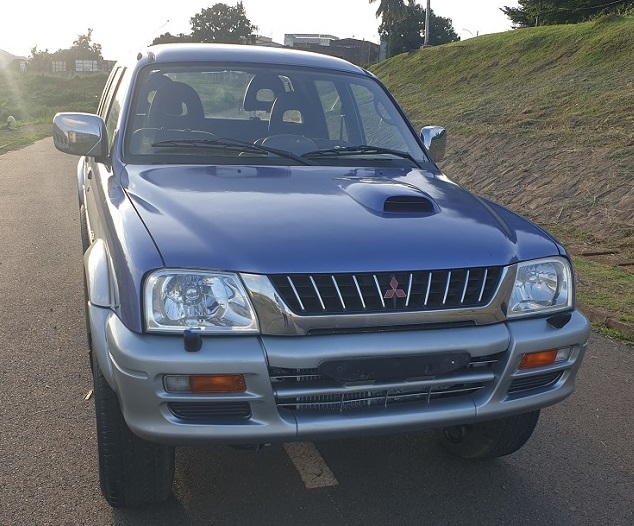 2001 Mitsubishi L200 Double Cabin 4WD a Vendre ,Yaoundé ,Cameroun