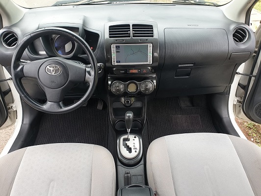 2010 Toyota ist Urban Cruiser Full Option à vendre à Yaoundé  Cameroun