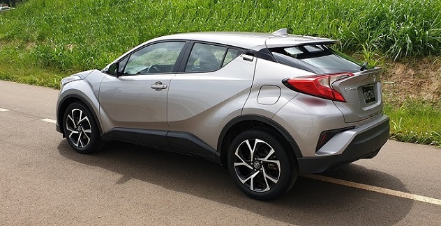 Acheter Elegant 2018 Toyota C-HR Full option with 4WD ,Yaoundé ,Cameroun